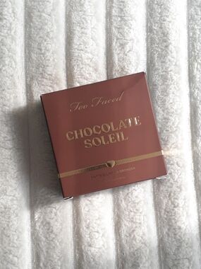 NEW Too Faced Bronzer